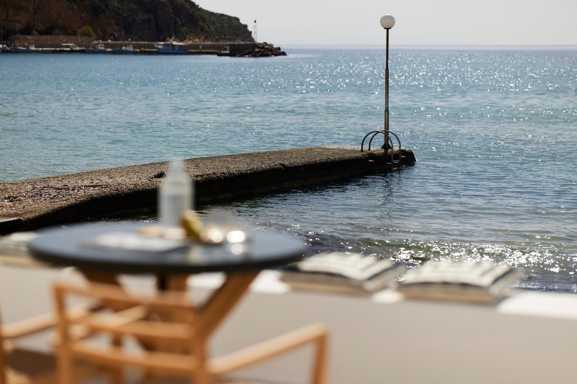 Enalion Suites Sifnos Platis Gialos  Room photo